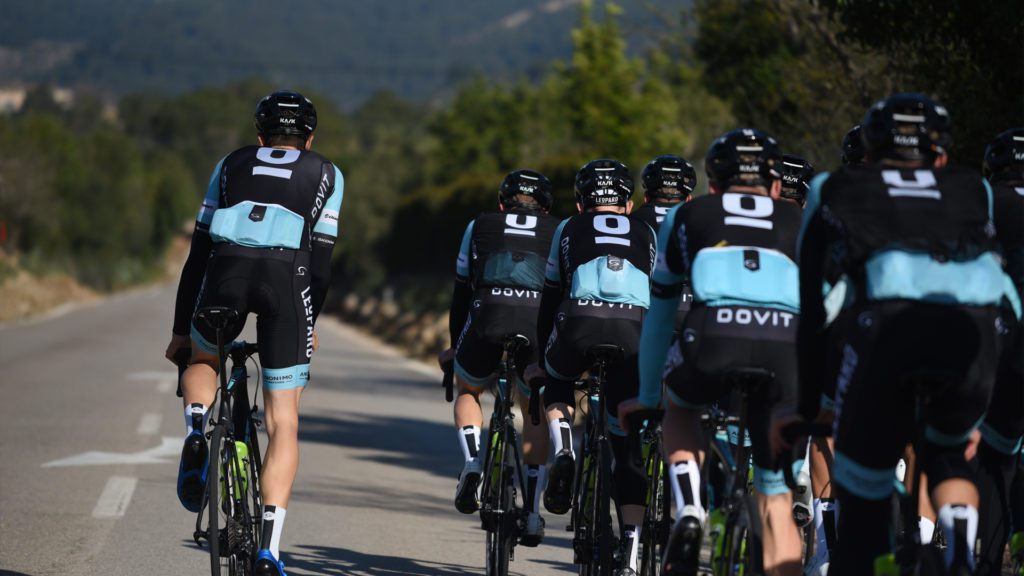 leopard cycling sponsor Dovit